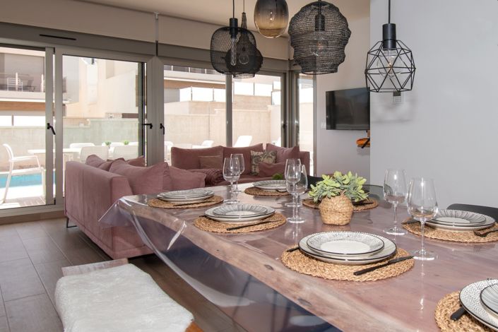 Image No.17-5 Bed Villa for sale