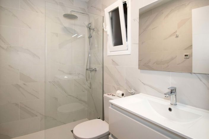 Image No.43-5 Bed Villa for sale