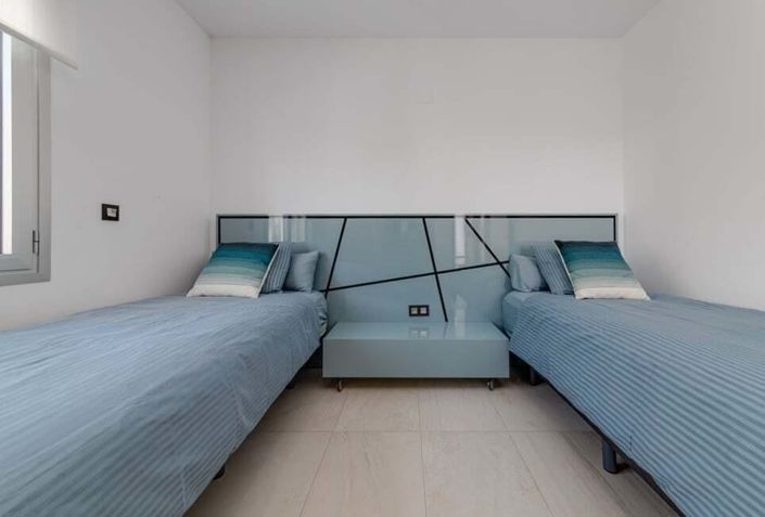 Image No.20-3 Bed Villa for sale