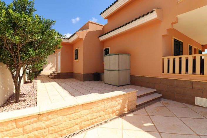 Image No.22-4 Bed Villa for sale