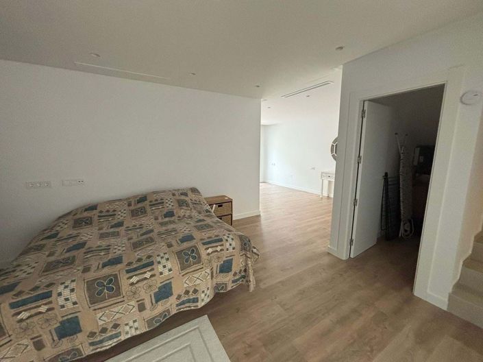 Image No.22-4 Bed Villa for sale