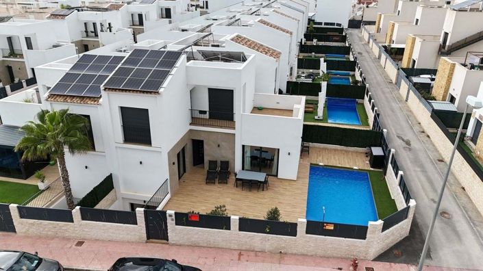 Image No.43-4 Bed Villa for sale