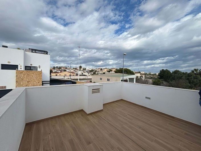 Image No.45-4 Bed Villa for sale