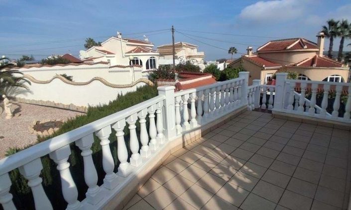 Image No.26-5 Bed Villa for sale
