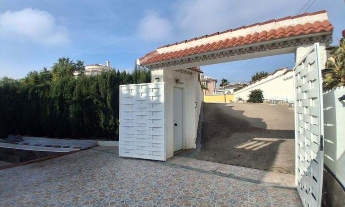 Image No.27-5 Bed Villa for sale