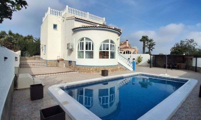 Image No.5-5 Bed Villa for sale