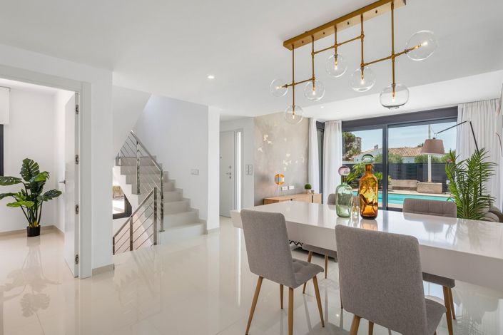 Image No.15-2 Bed Villa for sale