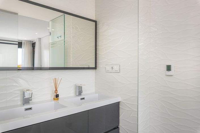 Image No.24-2 Bed Villa for sale