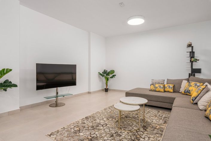 Image No.33-2 Bed Villa for sale