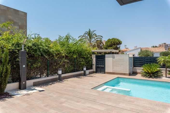 Image No.48-2 Bed Villa for sale