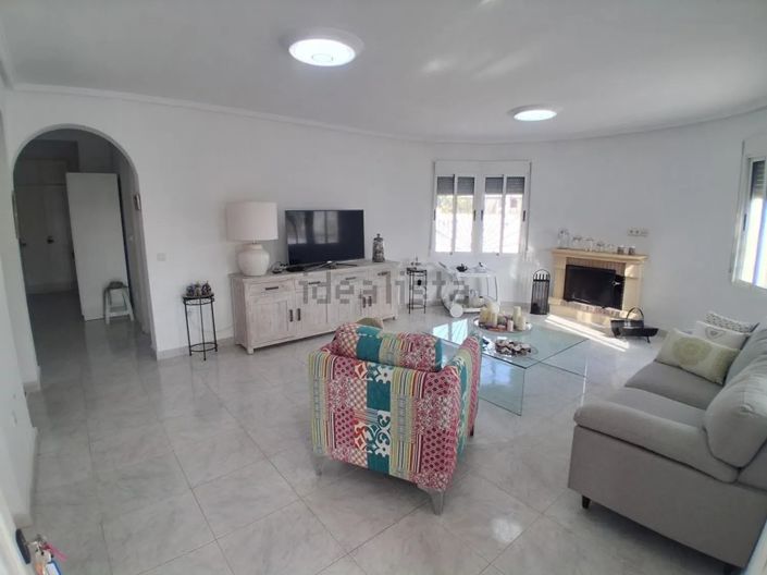 Image No.9-5 Bed Villa for sale