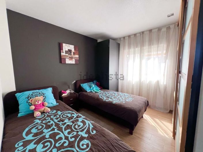 Image No.12-4 Bed Villa for sale