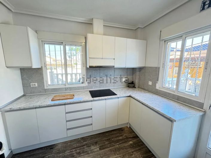 Image No.10-4 Bed Apartment for sale