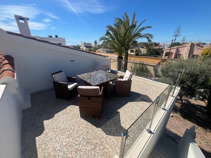 Image No.4-3 Bed Villa for sale