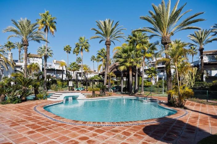 Image No.31-3 Bed Townhouse for sale