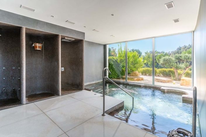 Image No.30-2 Bed Apartment for sale