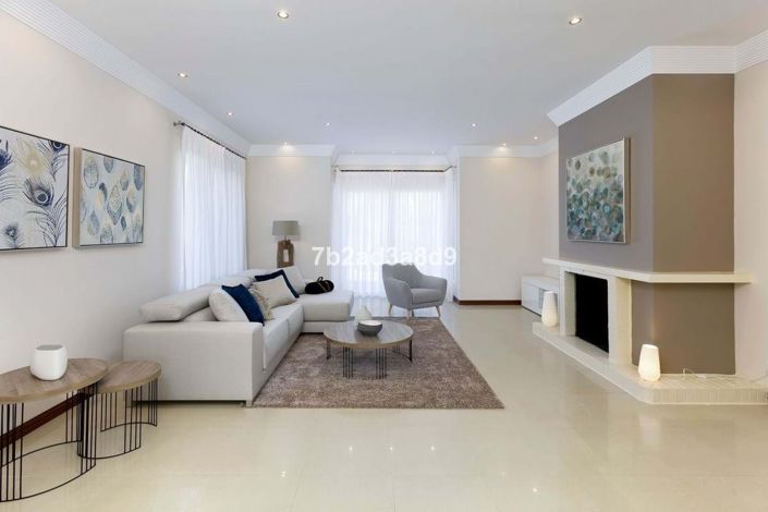 Image No.6-6 Bed Villa for sale