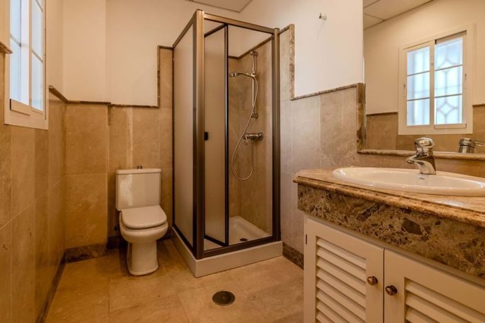 Image No.13-4 Bed Villa for sale