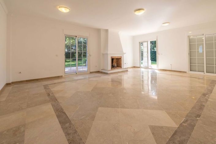 Image No.24-4 Bed Villa for sale