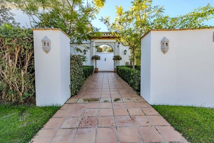 Image No.30-4 Bed Villa for sale