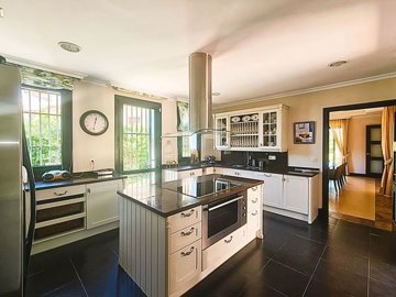 1447-657598-78d1f4f8b6655591b02d22fabb36a692d