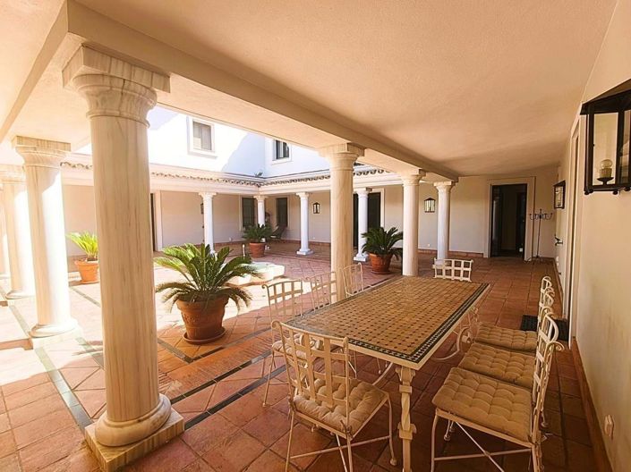 Image No.17-7 Bed Villa for sale