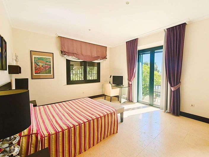 Image No.19-7 Bed Villa for sale