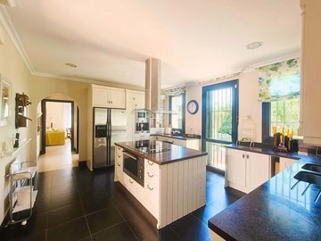 1447-657598-78d1f4f8b6655591b02d22fabb36a692d