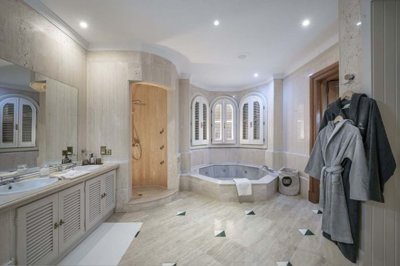 1447-657599-78d1f4f8b6655591b02d22fabb36a692d