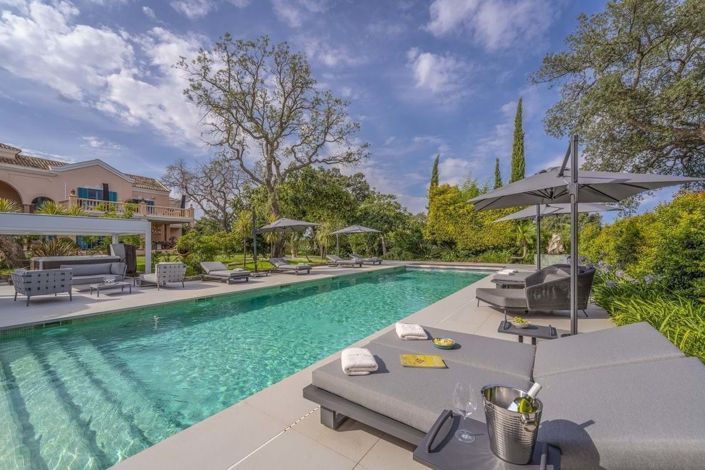 Image No.2-6 Bed Villa for sale