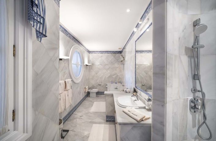 Image No.24-6 Bed Villa for sale