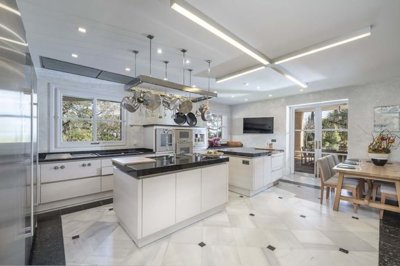 1447-657599-78d1f4f8b6655591b02d22fabb36a692d