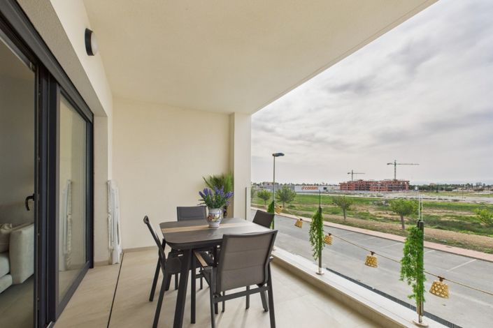 Image No.4-2 Bed Apartment for sale