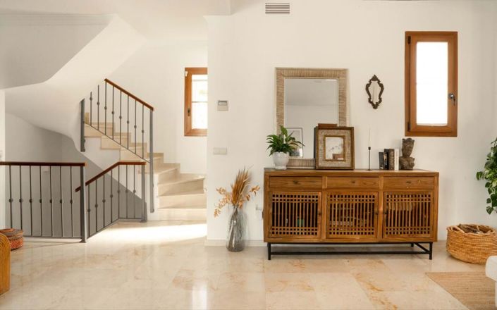 Image No.23-4 Bed Villa for sale