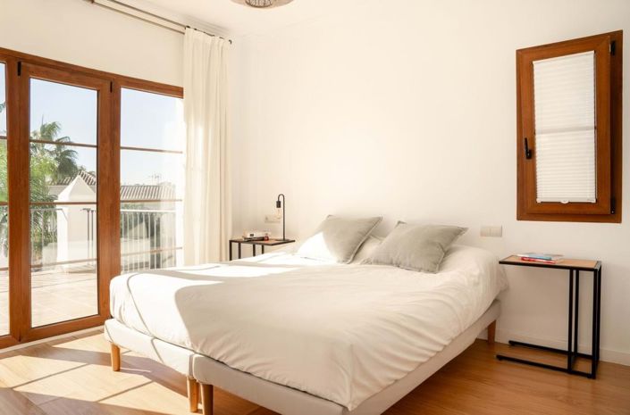 Image No.25-4 Bed Villa for sale