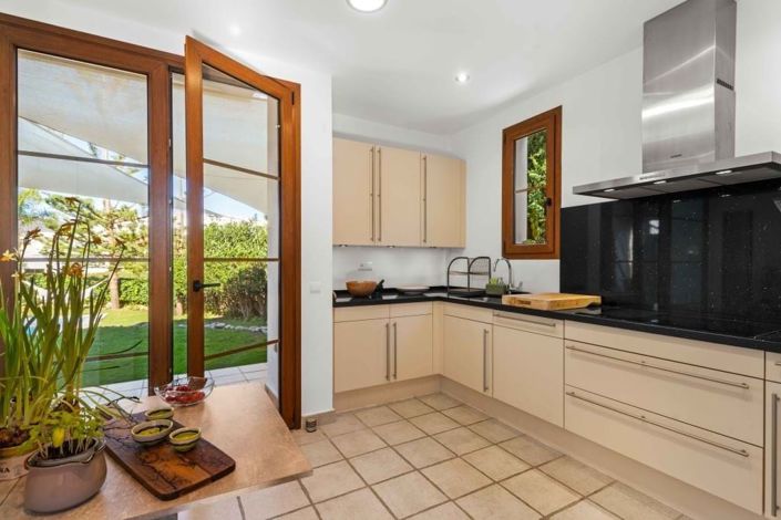 Image No.6-4 Bed Villa for sale