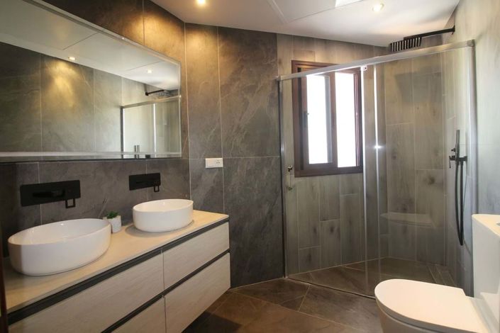 Image No.5-3 Bed Villa for sale