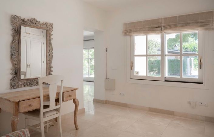 Image No.9-4 Bed Villa for sale