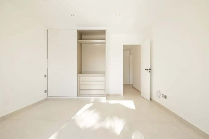 Image No.41-4 Bed Villa for sale