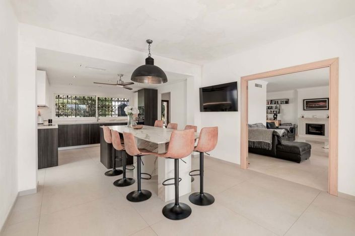 Image No.14-4 Bed Villa for sale