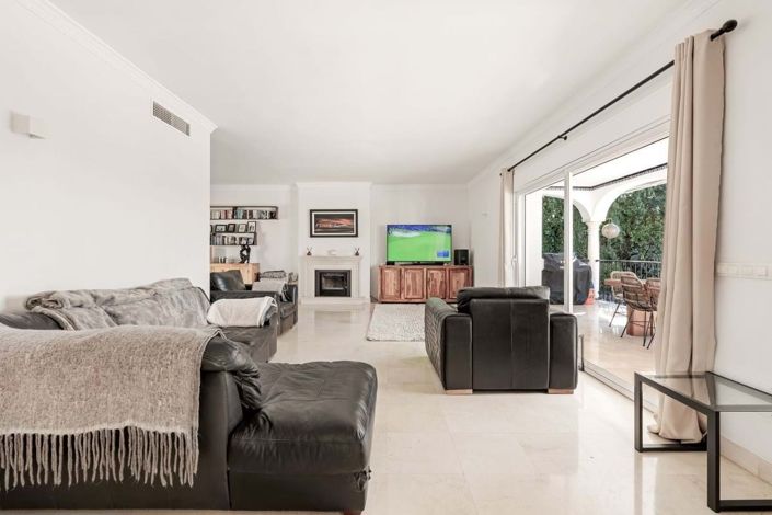 Image No.15-4 Bed Villa for sale