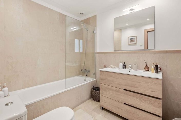 Image No.24-4 Bed Villa for sale