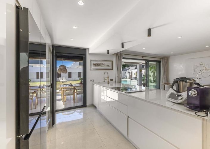 Image No.15-3 Bed Villa for sale