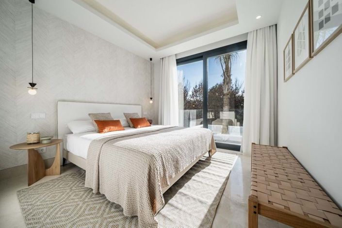 Image No.12-4 Bed Villa for sale