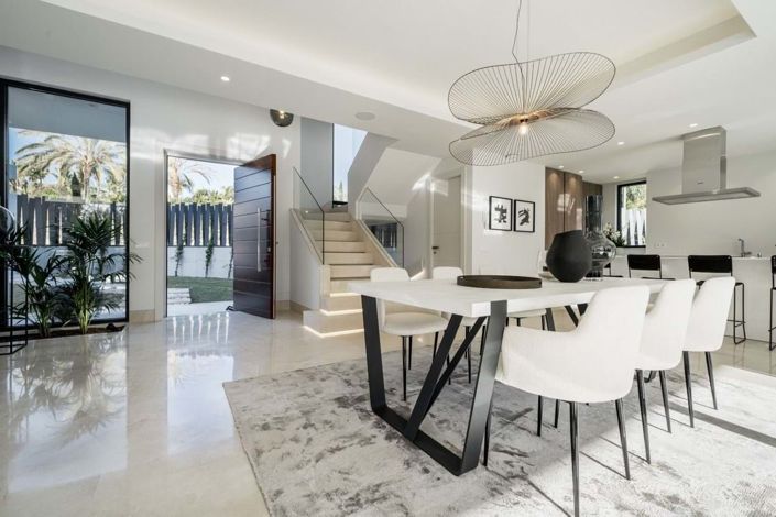 Image No.14-4 Bed Villa for sale