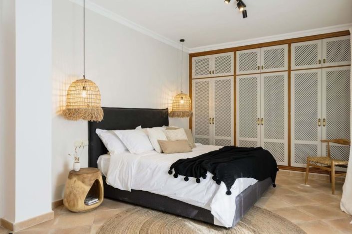 Image No.17-5 Bed Villa for sale