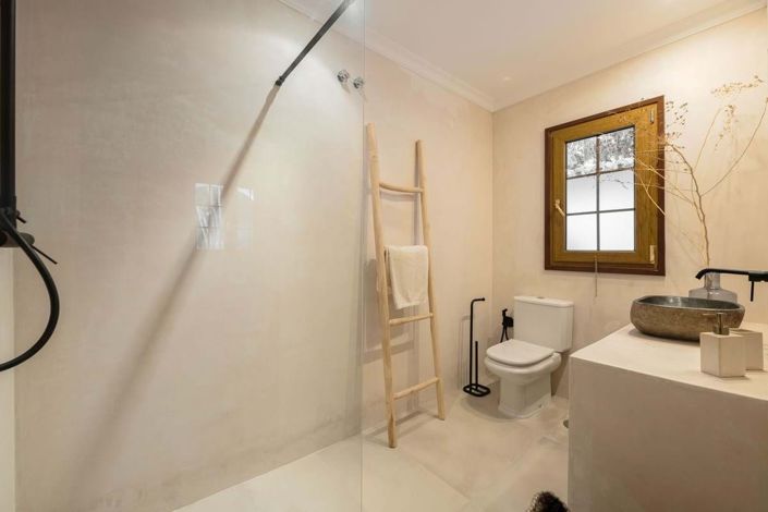 Image No.22-5 Bed Villa for sale