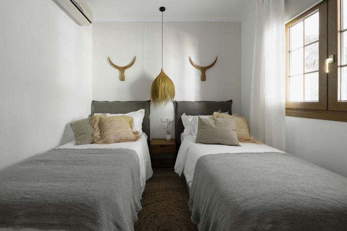 Image No.26-5 Bed Villa for sale