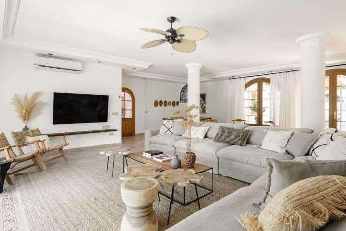 Image No.5-5 Bed Villa for sale