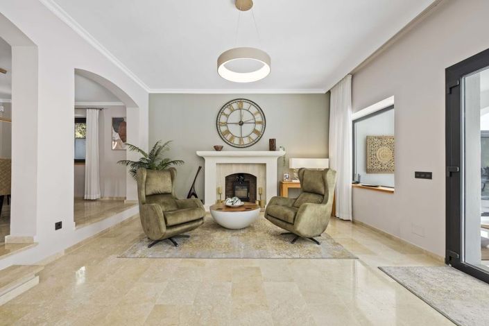 Image No.17-5 Bed Villa for sale